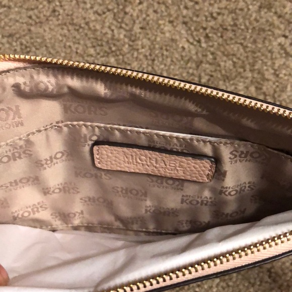 Michael Kors - Picture 4 of 5